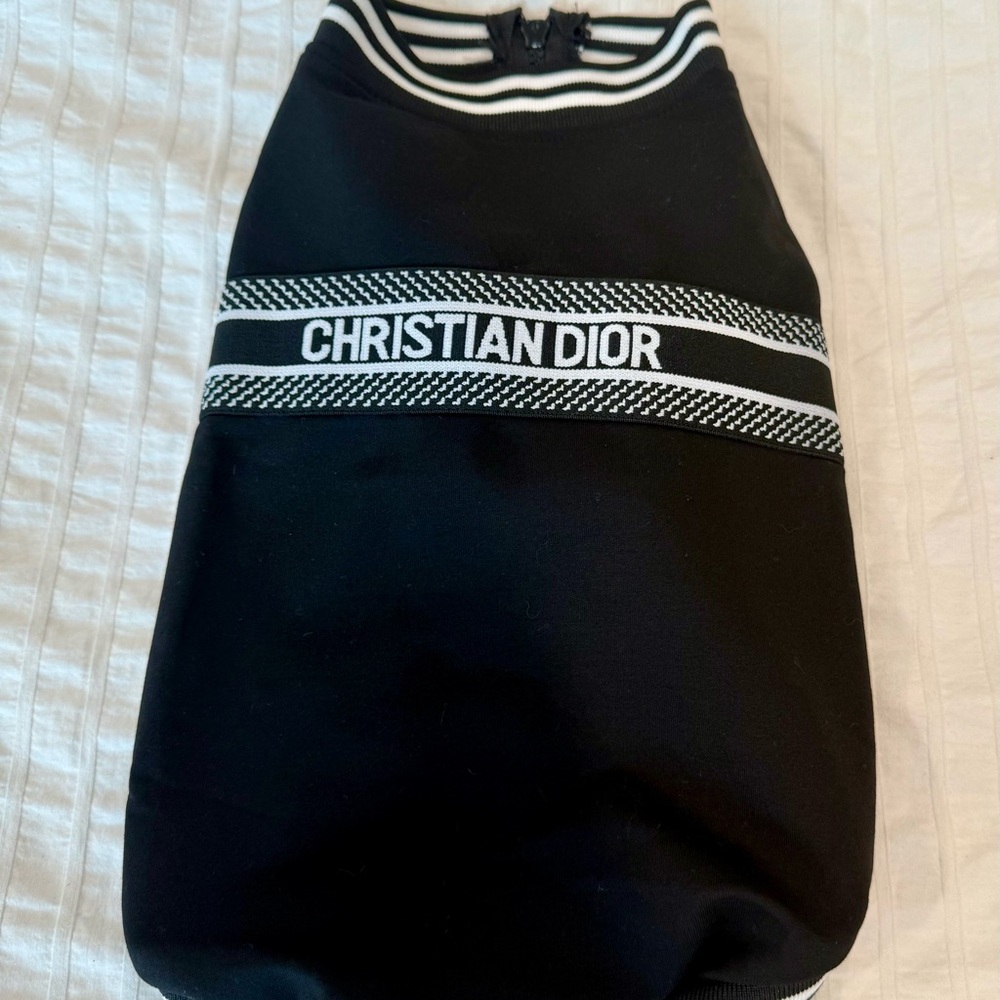 Dog sz L Black Dog jacket!